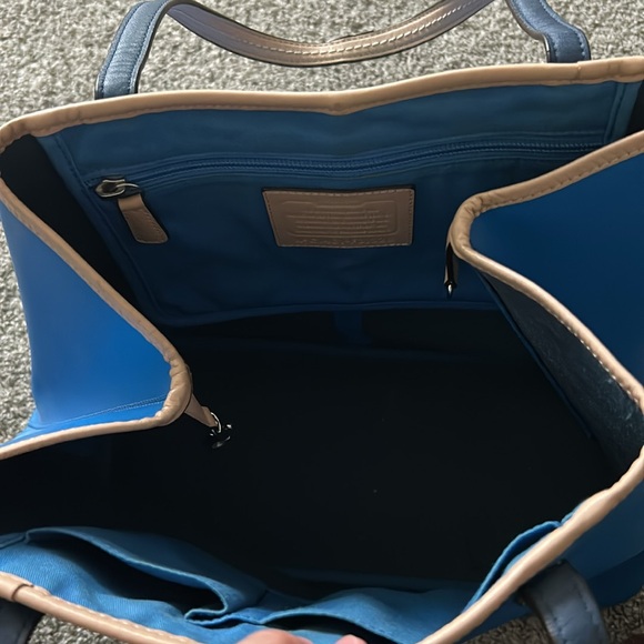 Coach Park Metro Leather Tote - Picture 5 of 12